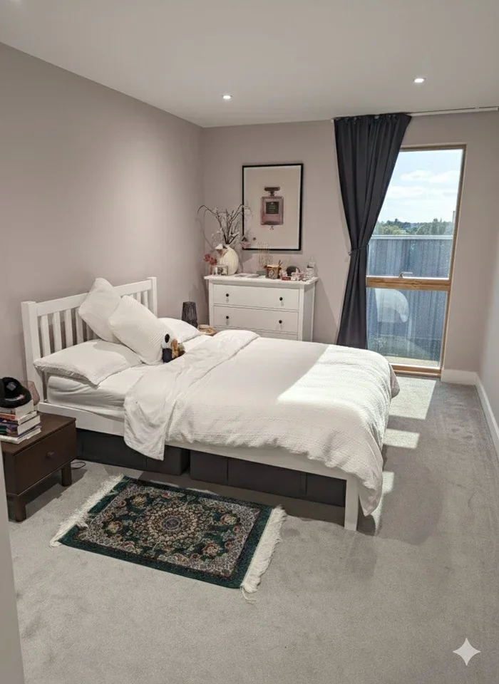 Flat Rose Gardens in Watford