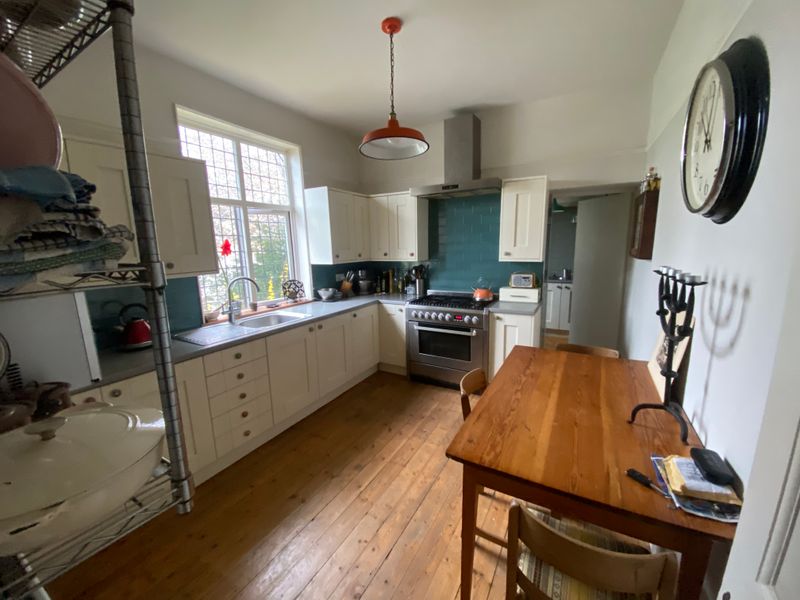 Room St. Helen's Road in Greater London