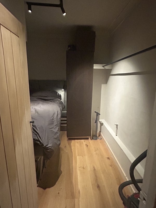 Flat Magee Street in Greater London