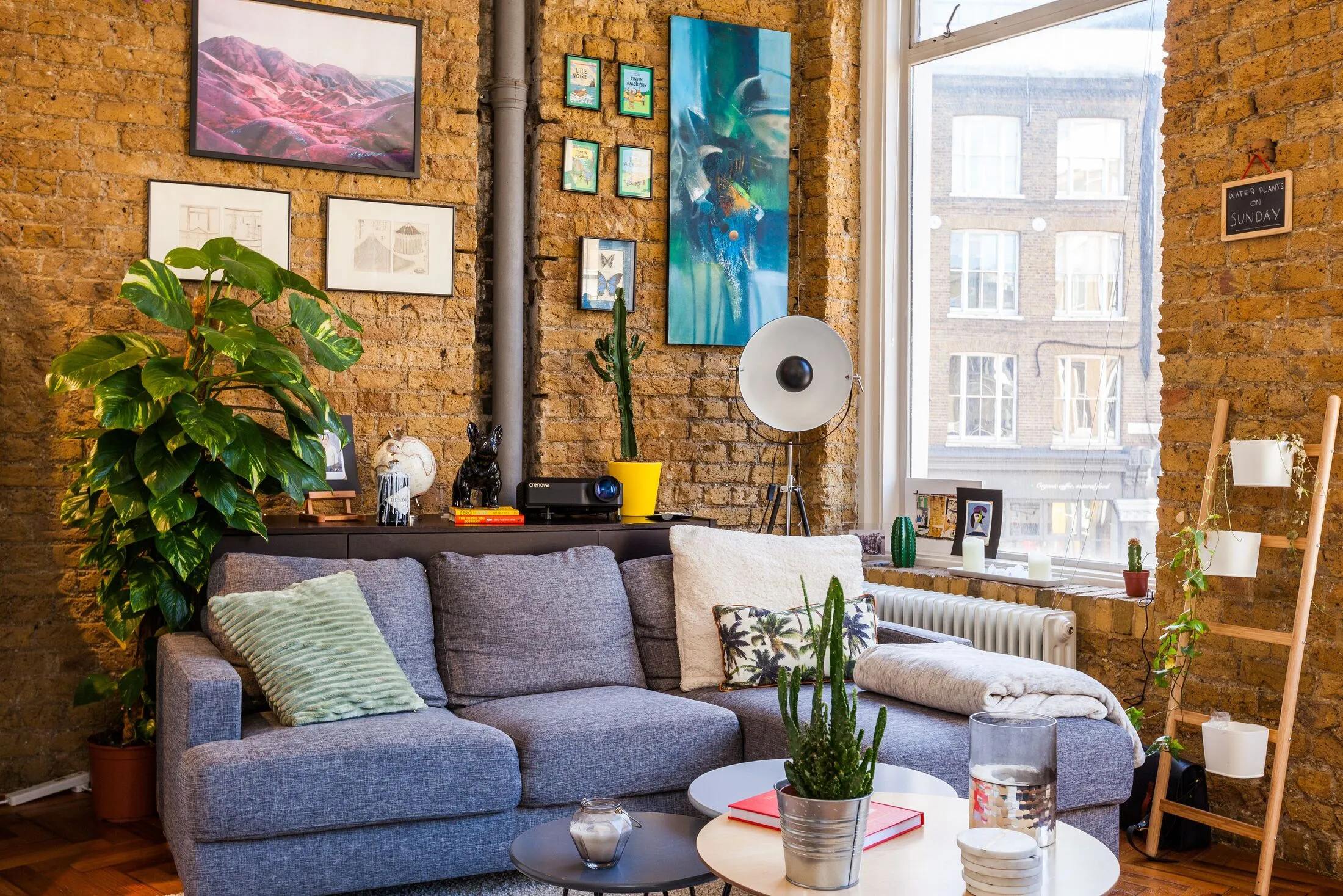 Flat Phipp Street in Greater London