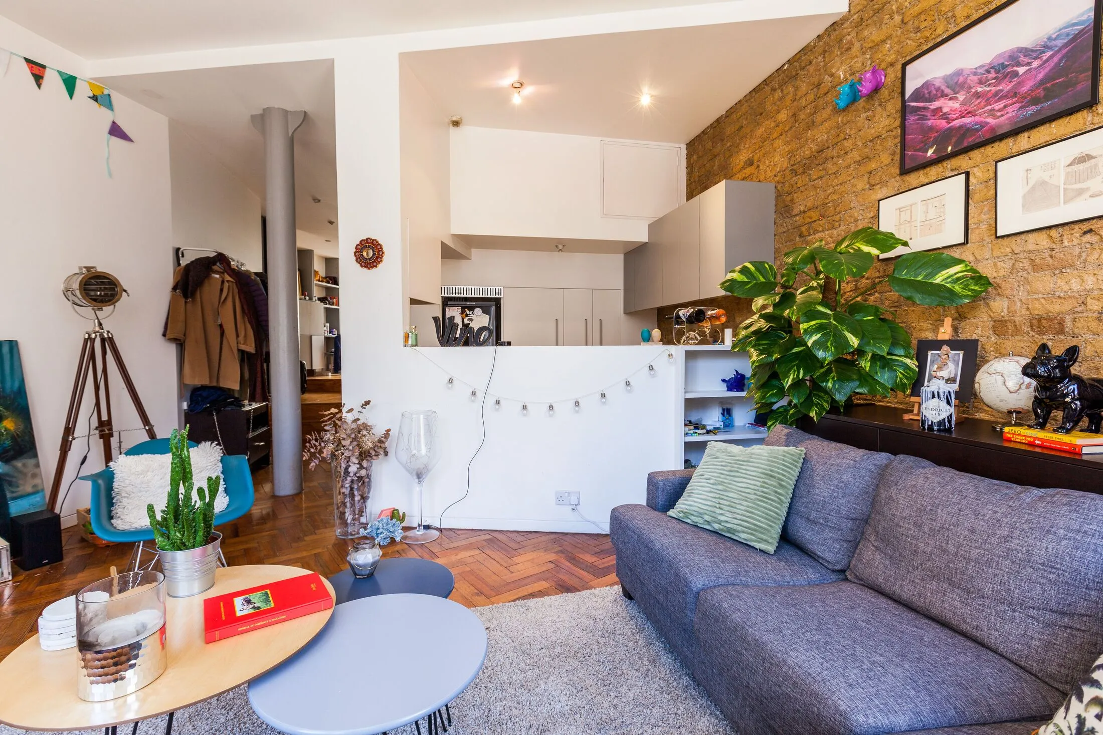 Flat Phipp Street in Greater London