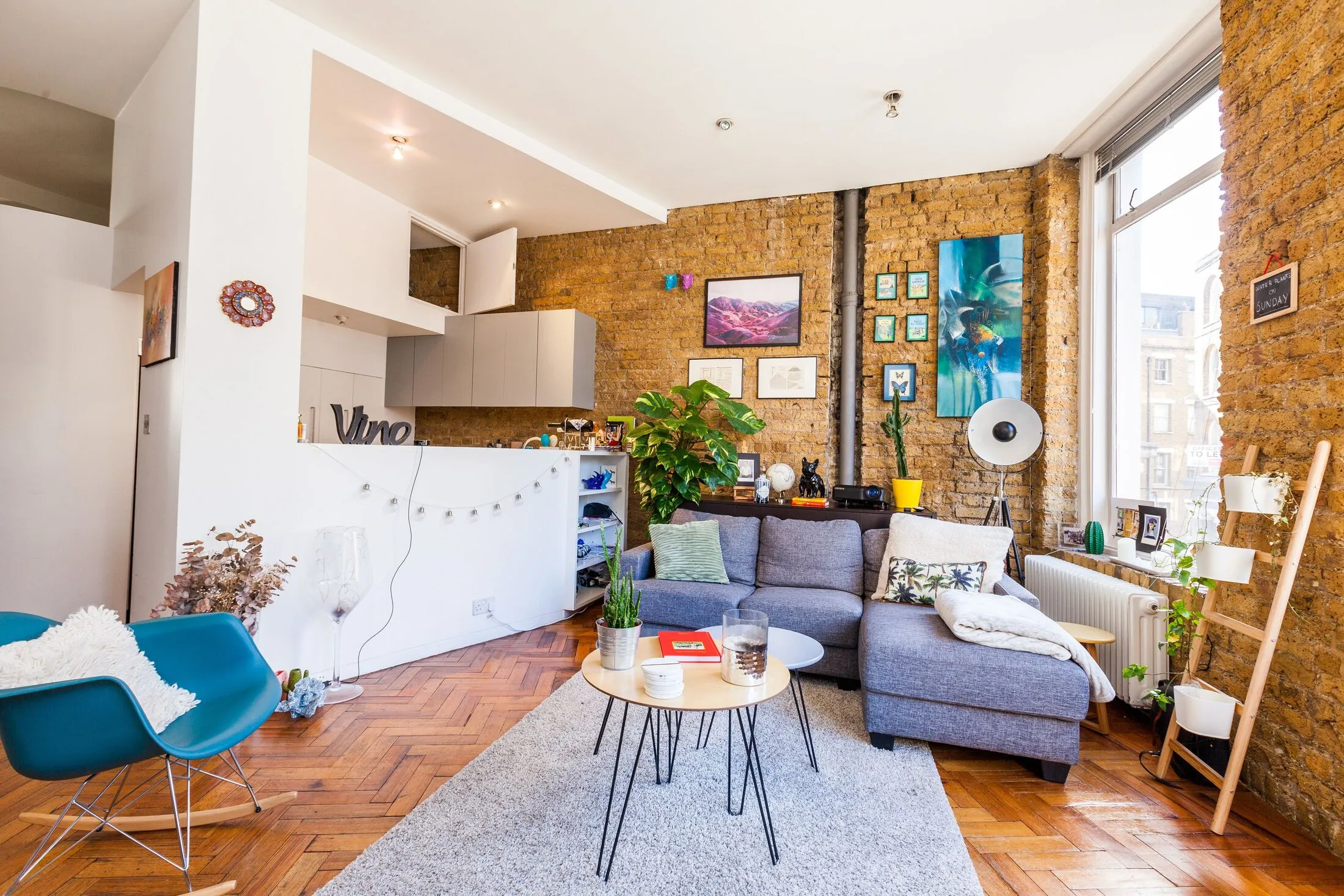 Flat Phipp Street in Greater London