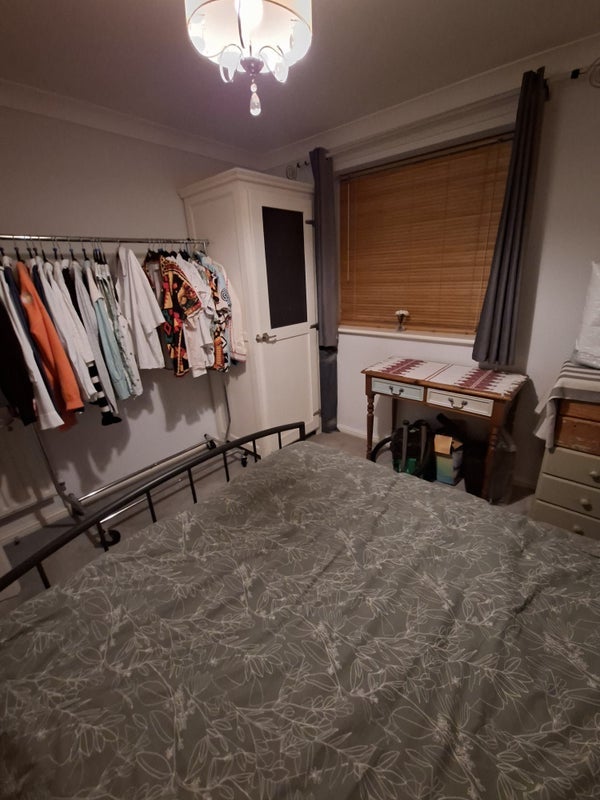 Flat Ramsey Walk in Greater London