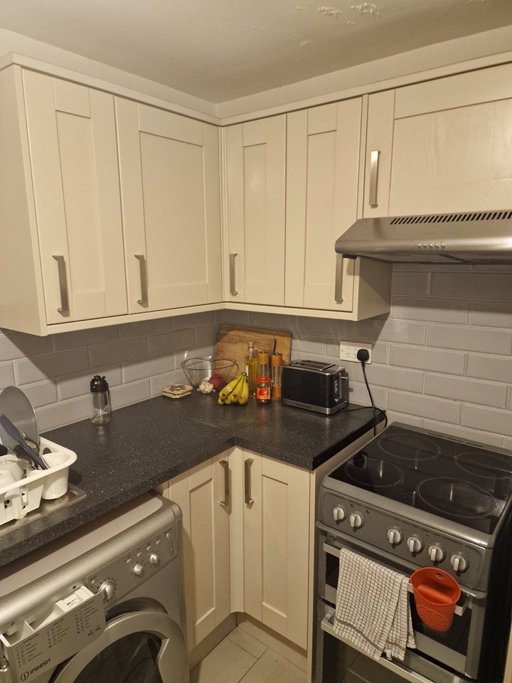 Flat Jack Clow Road in Greater London