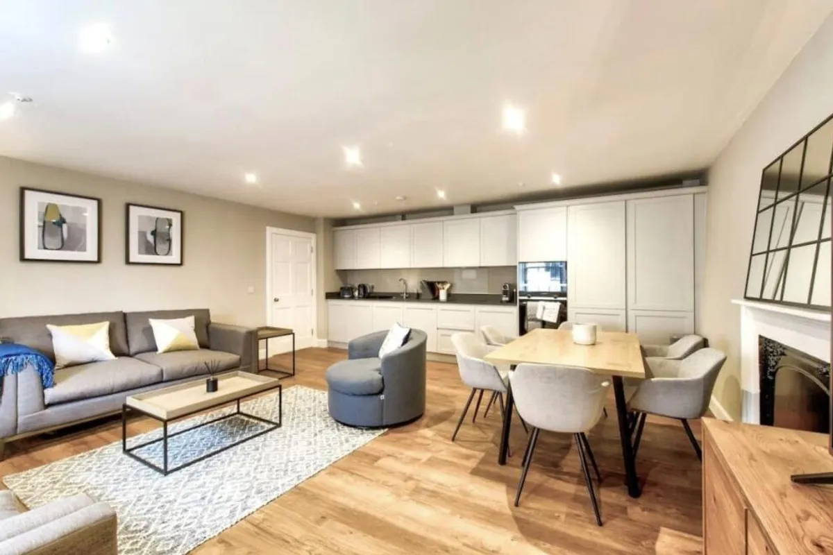 House Redcliffe Mews in Greater London