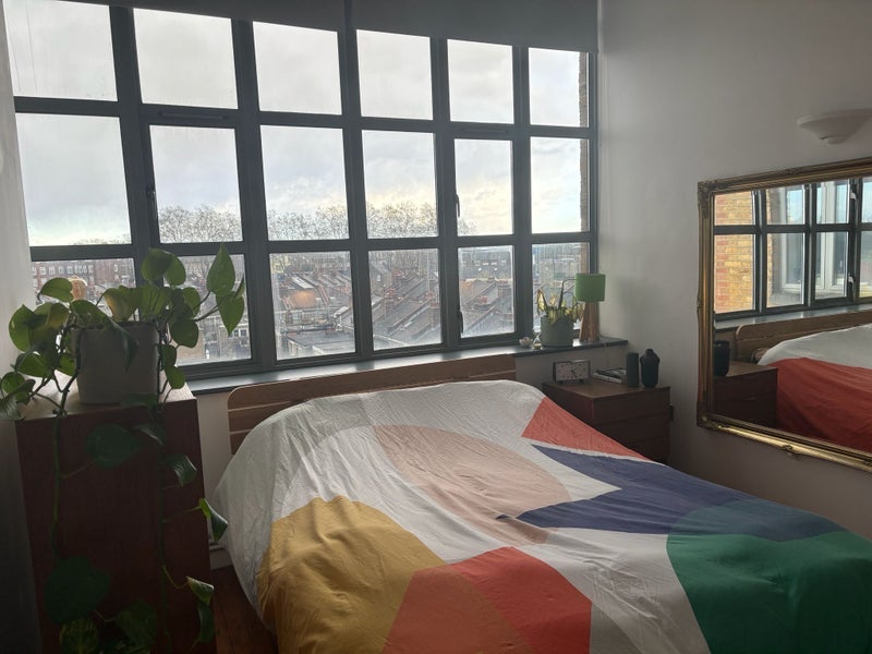 Room Somerford Grove in Greater London