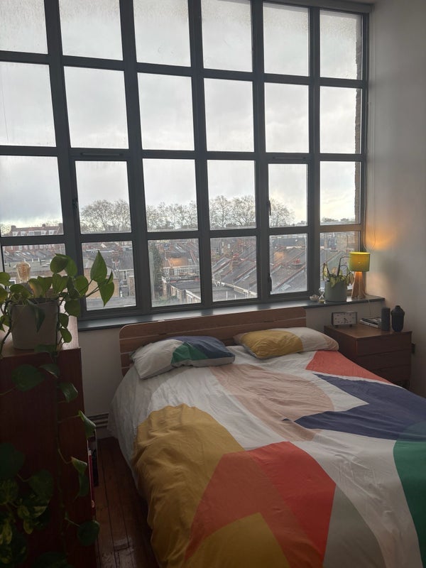 Room Somerford Grove in Greater London