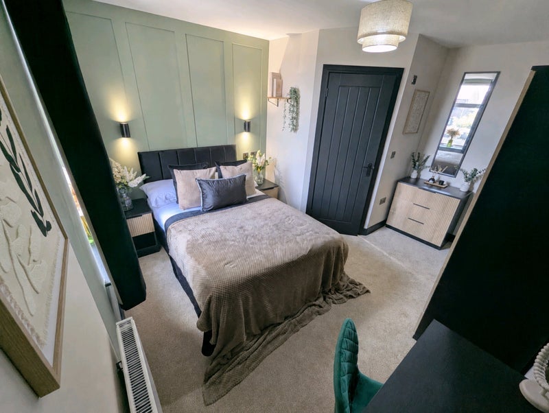 Room Birches Head Road in Stoke-on-Trent