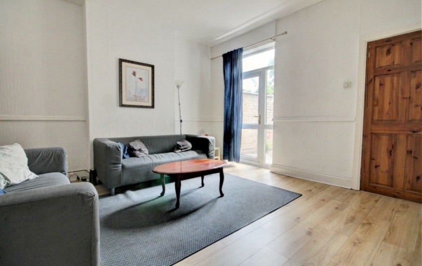 Room Gulson Road in Coventry