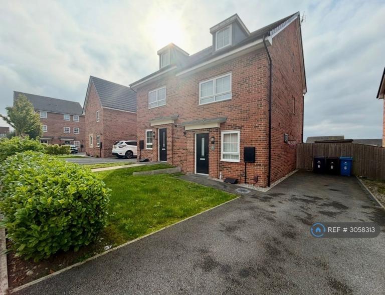 House Merchant Close in Prescot
