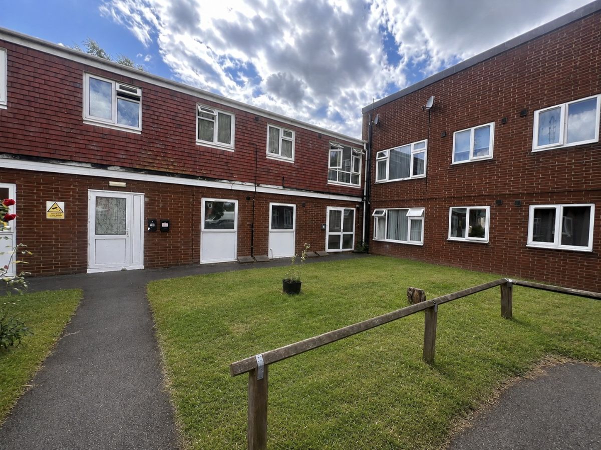 Flat Sandy Lane in Bassetlaw