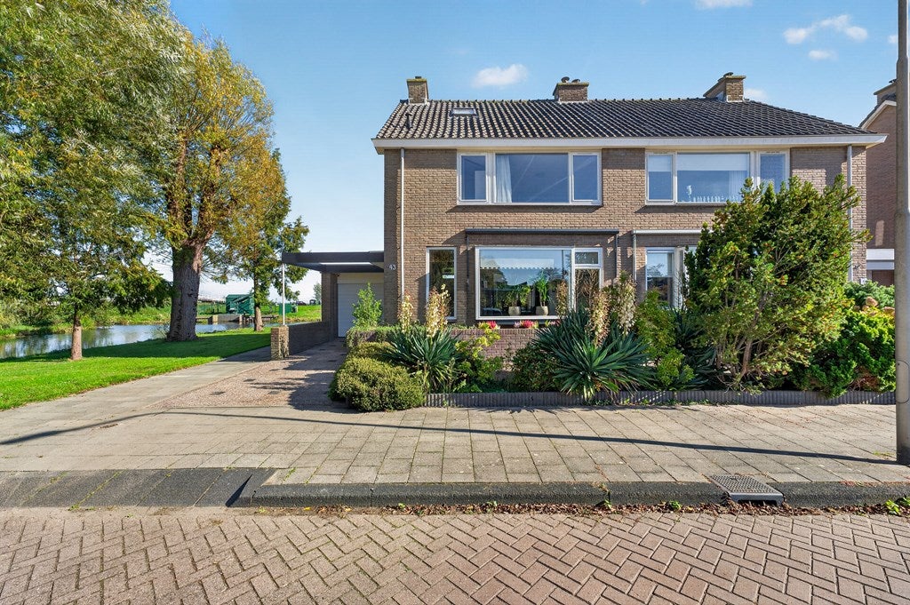 Huis Mesdaglaan 43 in Alblasserdam