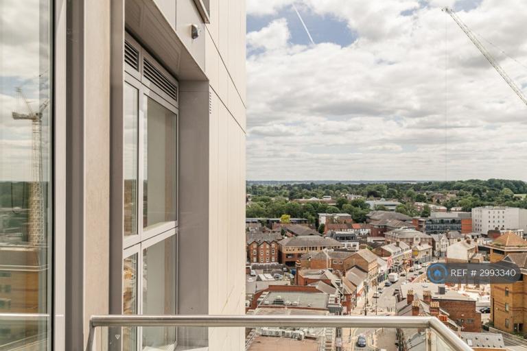 Flat Queen Street in Maidenhead