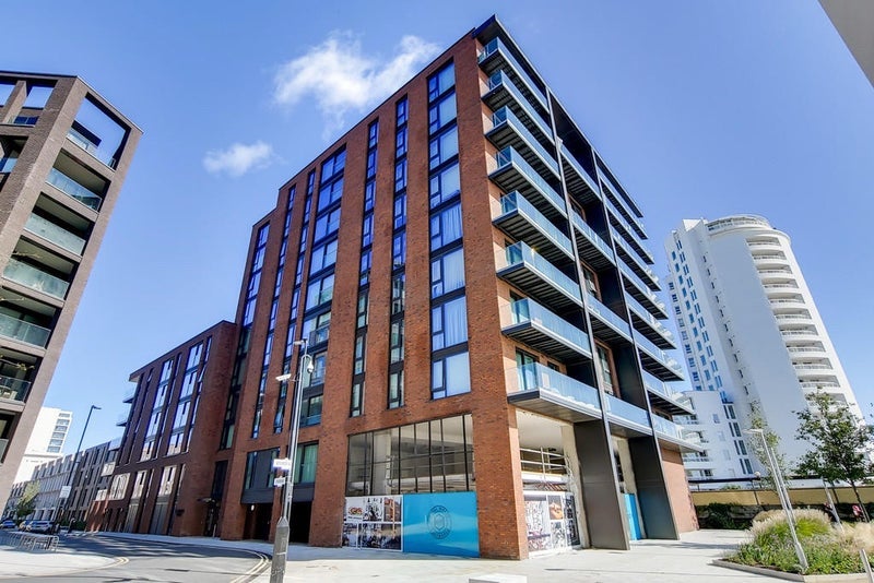 Room Starboard Way in Greater London