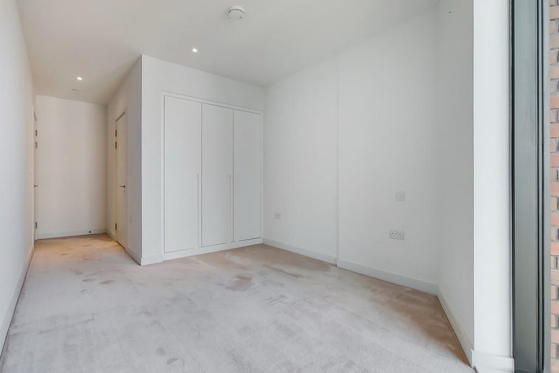 Room Starboard Way in Greater London