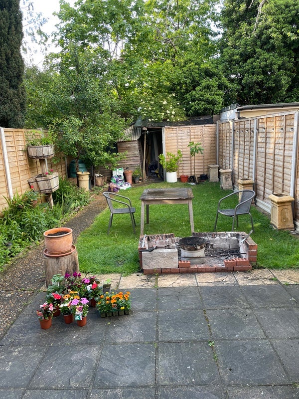 Room Woodfield Gardens in Greater London