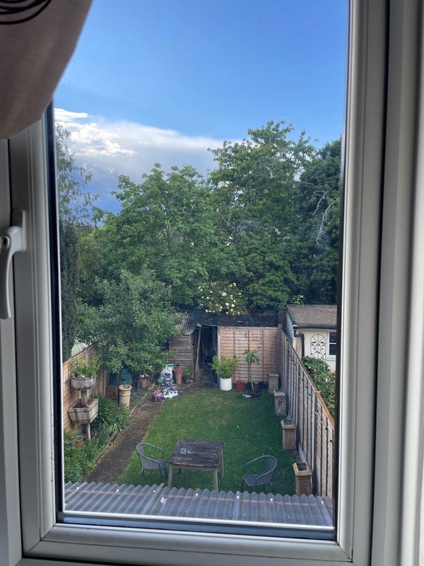 Room Woodfield Gardens in Greater London