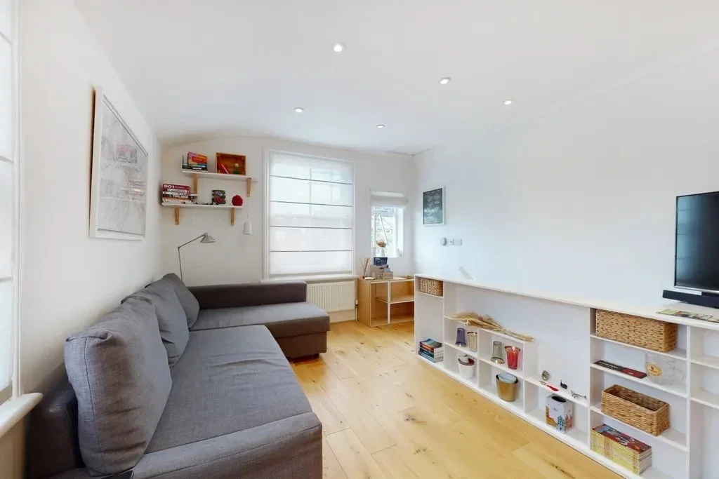 House Inderwick Road in Greater London