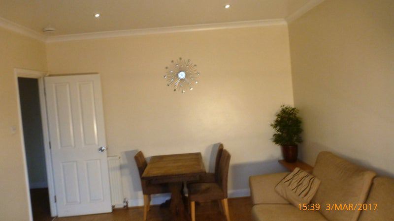 Room Gunnersbury Avenue in Greater London