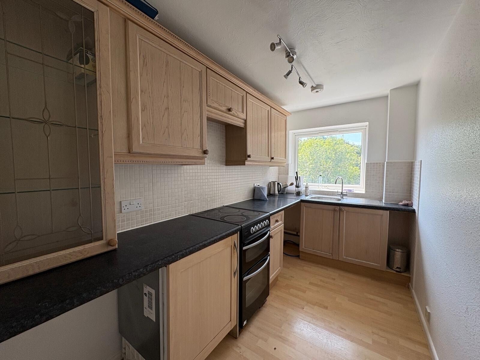 Flat Sedlescombe Gardens in St Leonards