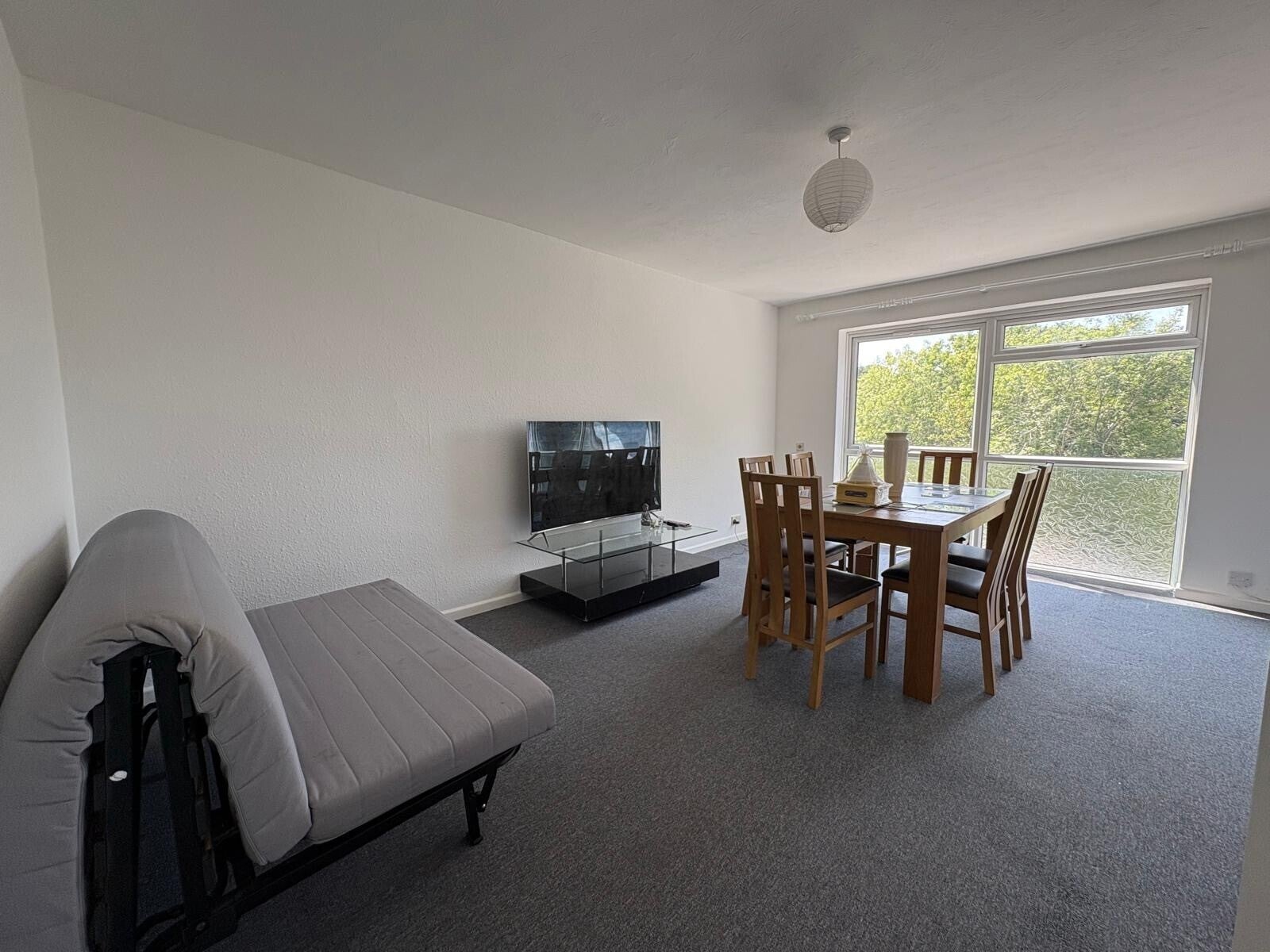 Flat Sedlescombe Gardens in St Leonards