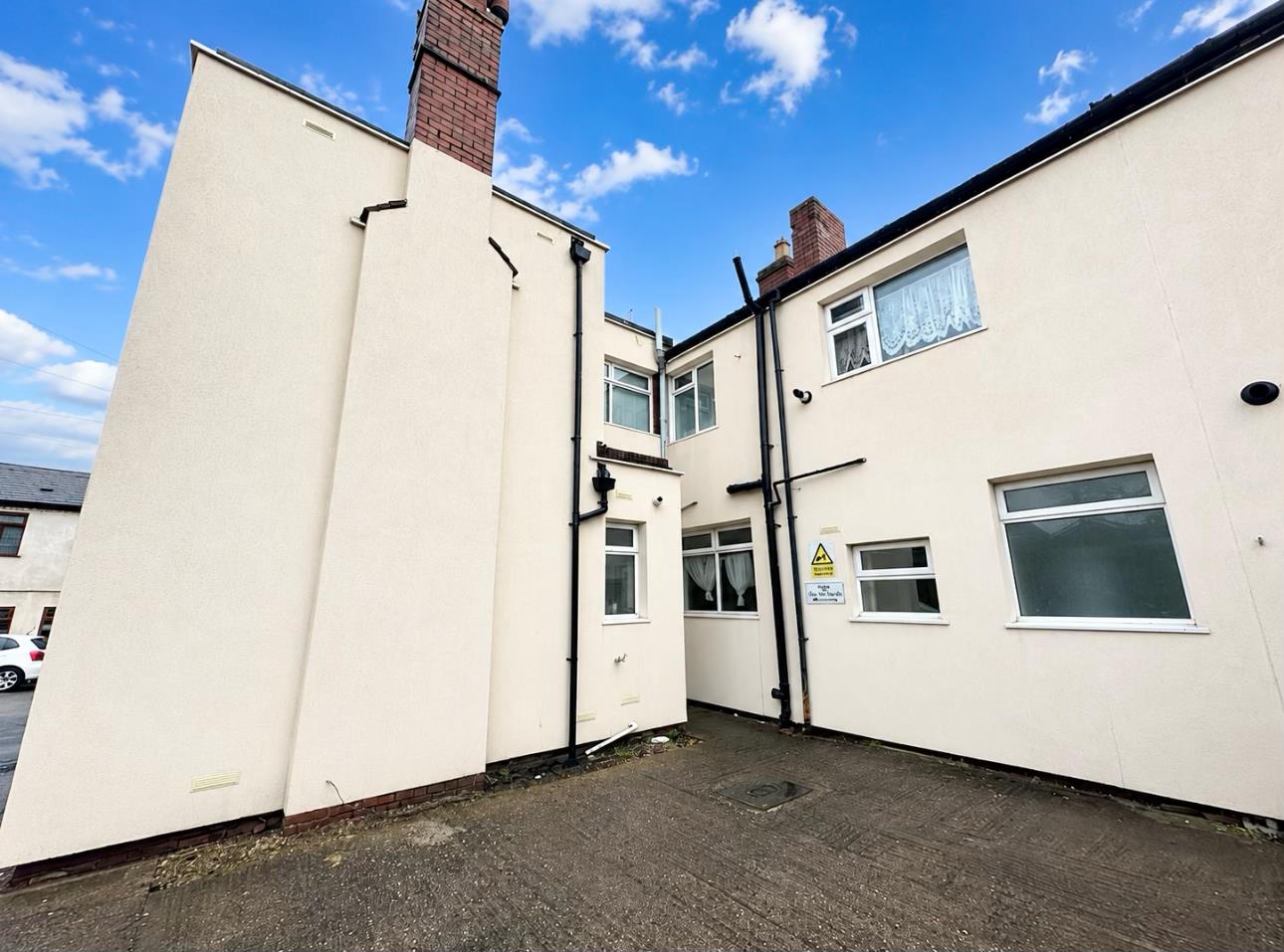 Flat St Johns Street in Dudley