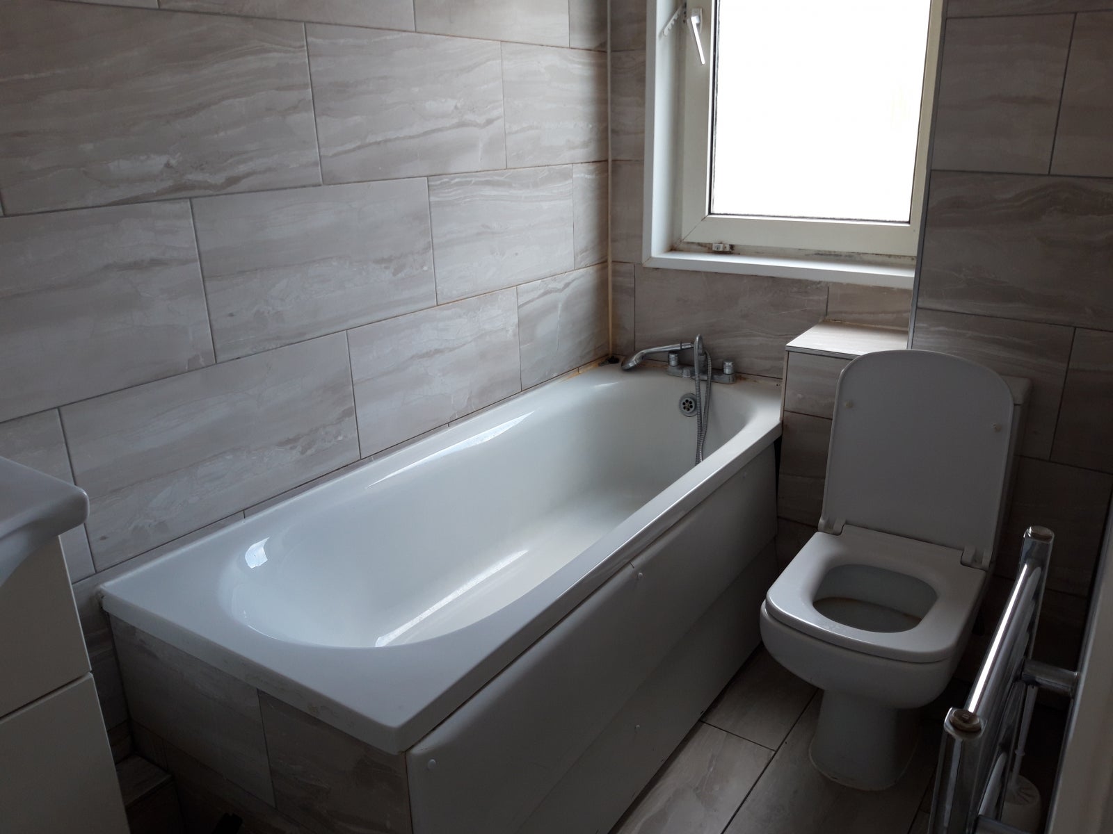 Flat Merganser Court in Barry