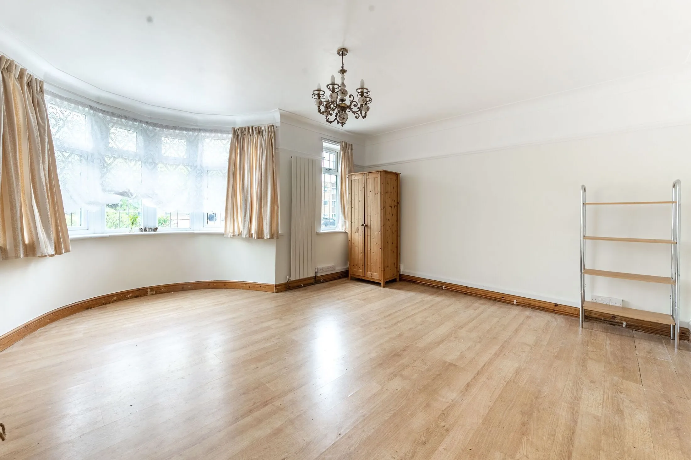 House Oakcroft Close in Greater London