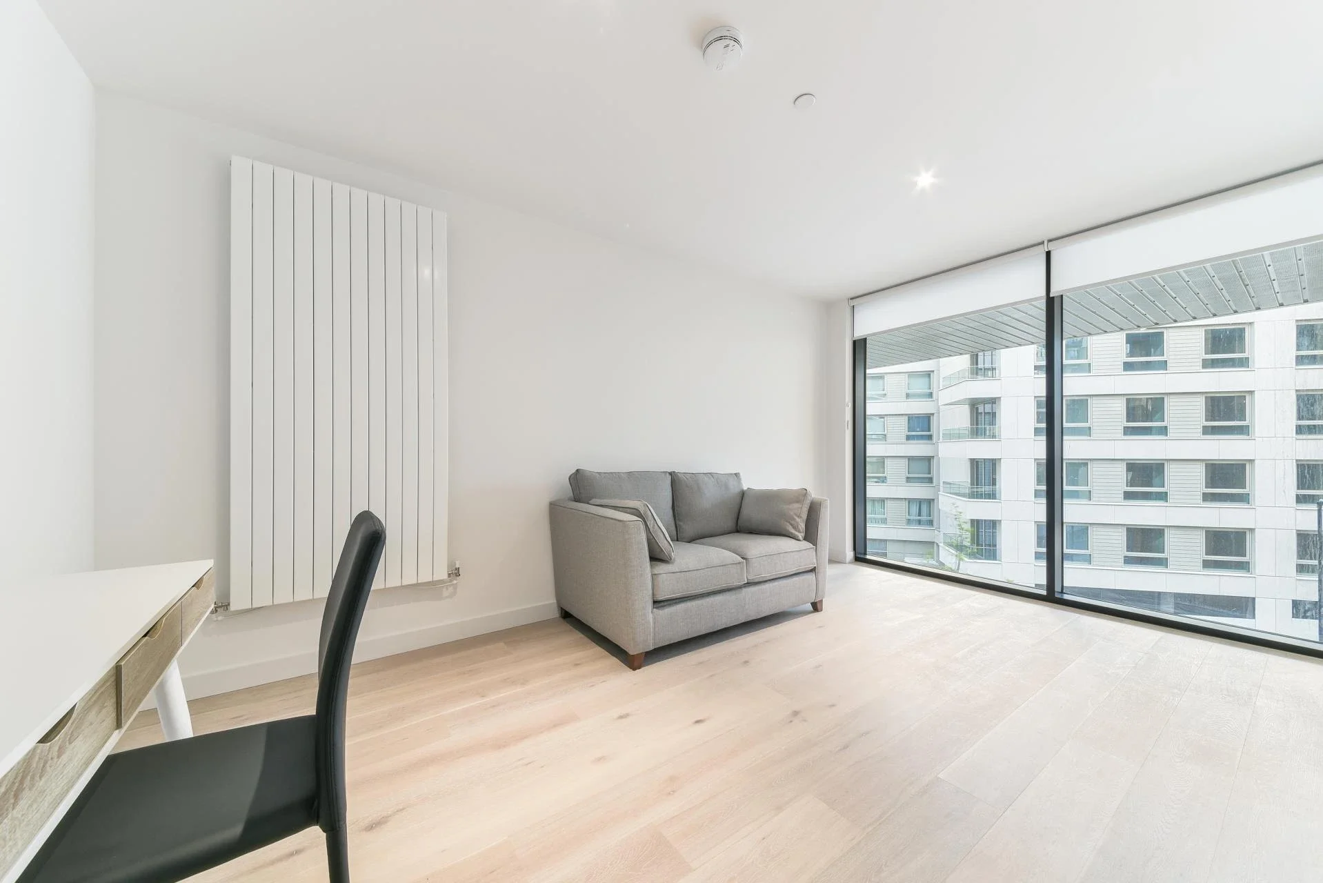 Flat Starboard Way in Greater London