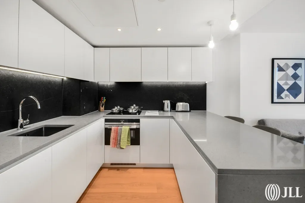 Flat Millharbour in Greater London