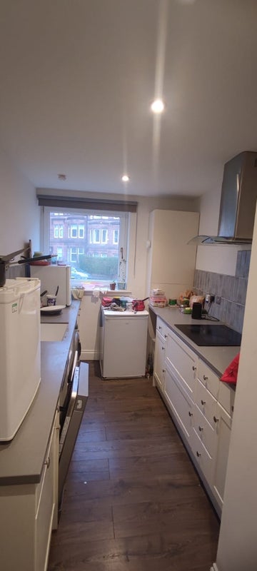 Room Sanda Street in Glasgow