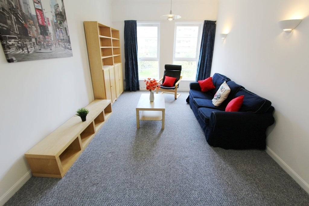 Flat Alexander Drive in City of Edinburgh