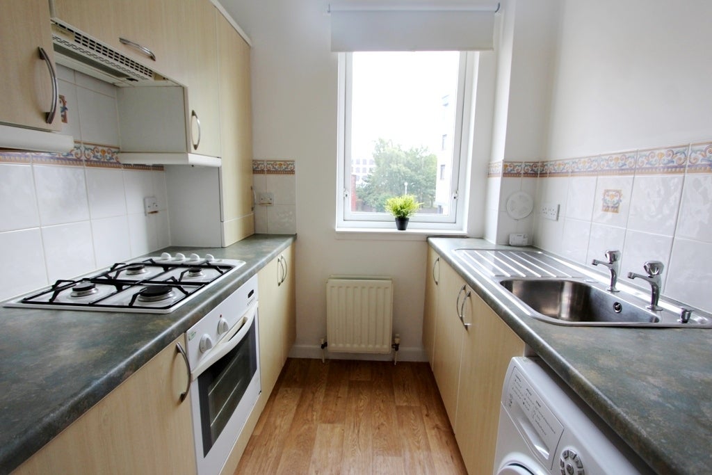 Flat Alexander Drive in City of Edinburgh