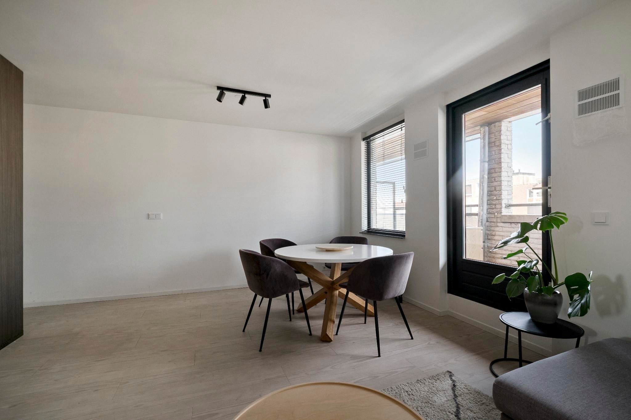 Appartement te huur: Violettenstraat, Amsterdam
