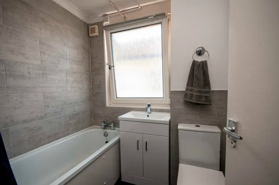Flat Rolt Street in Greater London