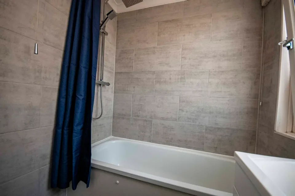 Flat Rolt Street in Greater London