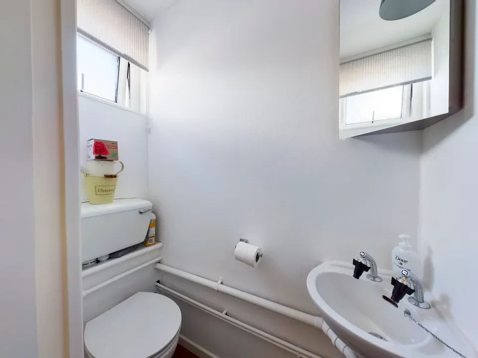 Flat Rolt Street in Greater London