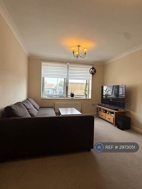 Flat Whippendell Road in Watford