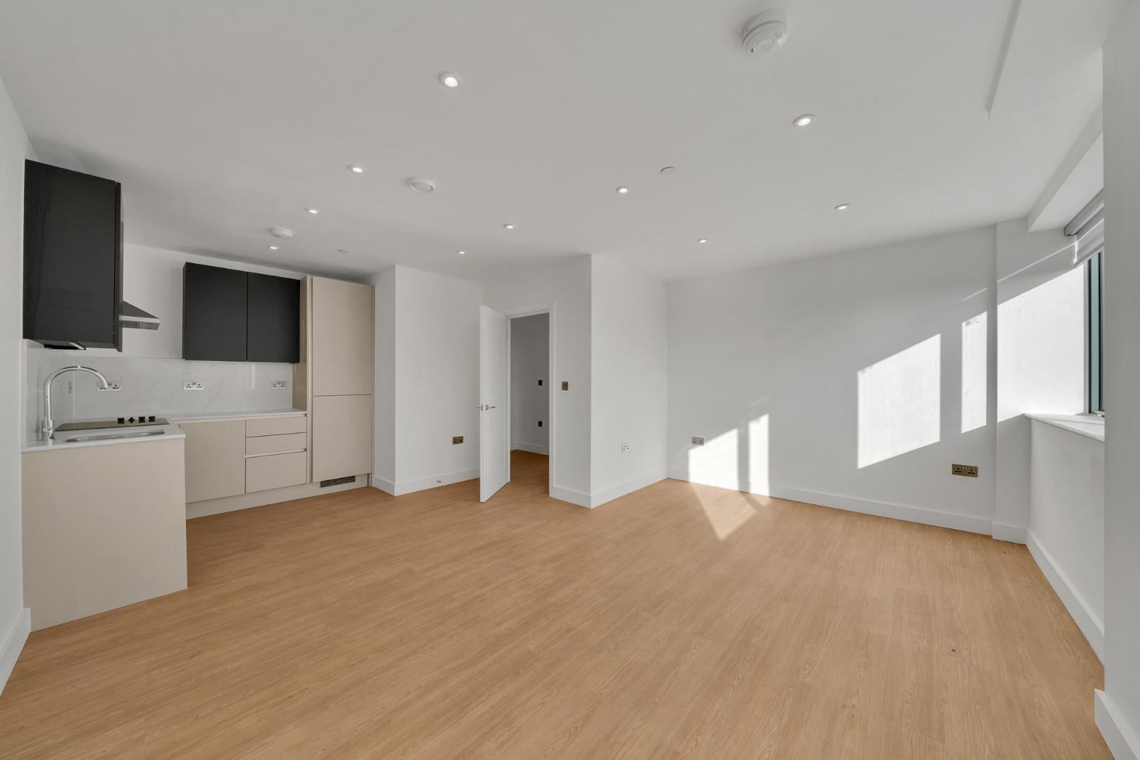 Flat Croydon Road in Greater London