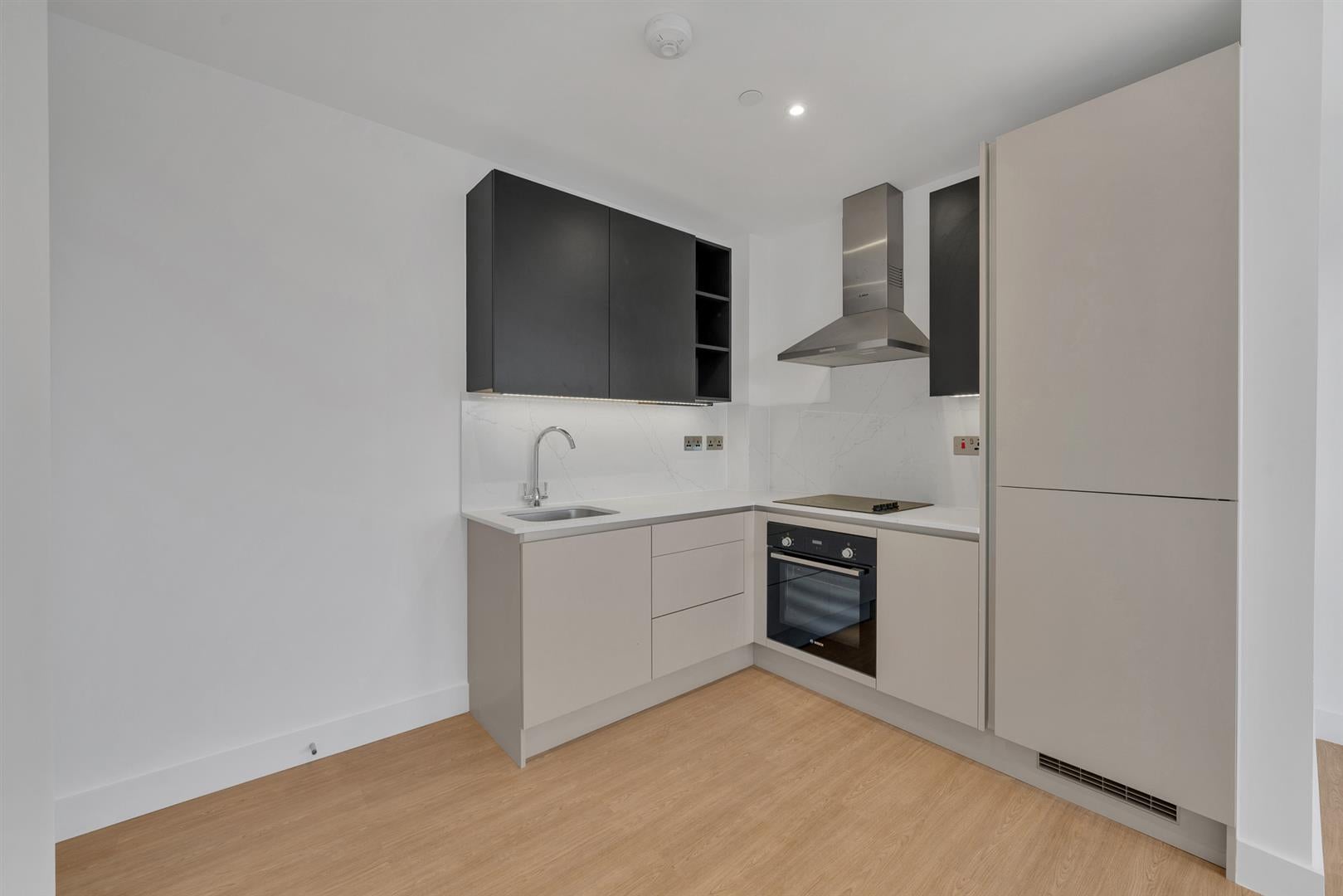Flat Croydon Road in Greater London