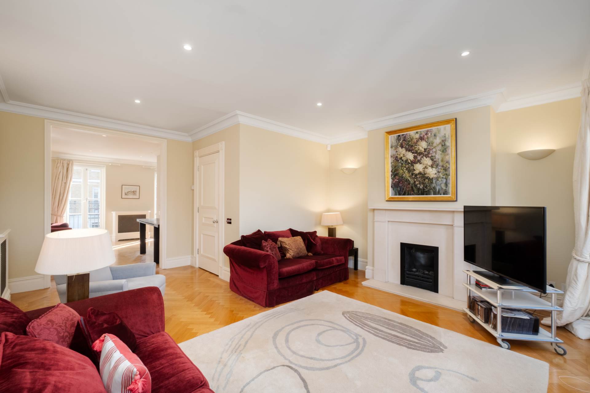 House Devonshire Place in City of Westminster