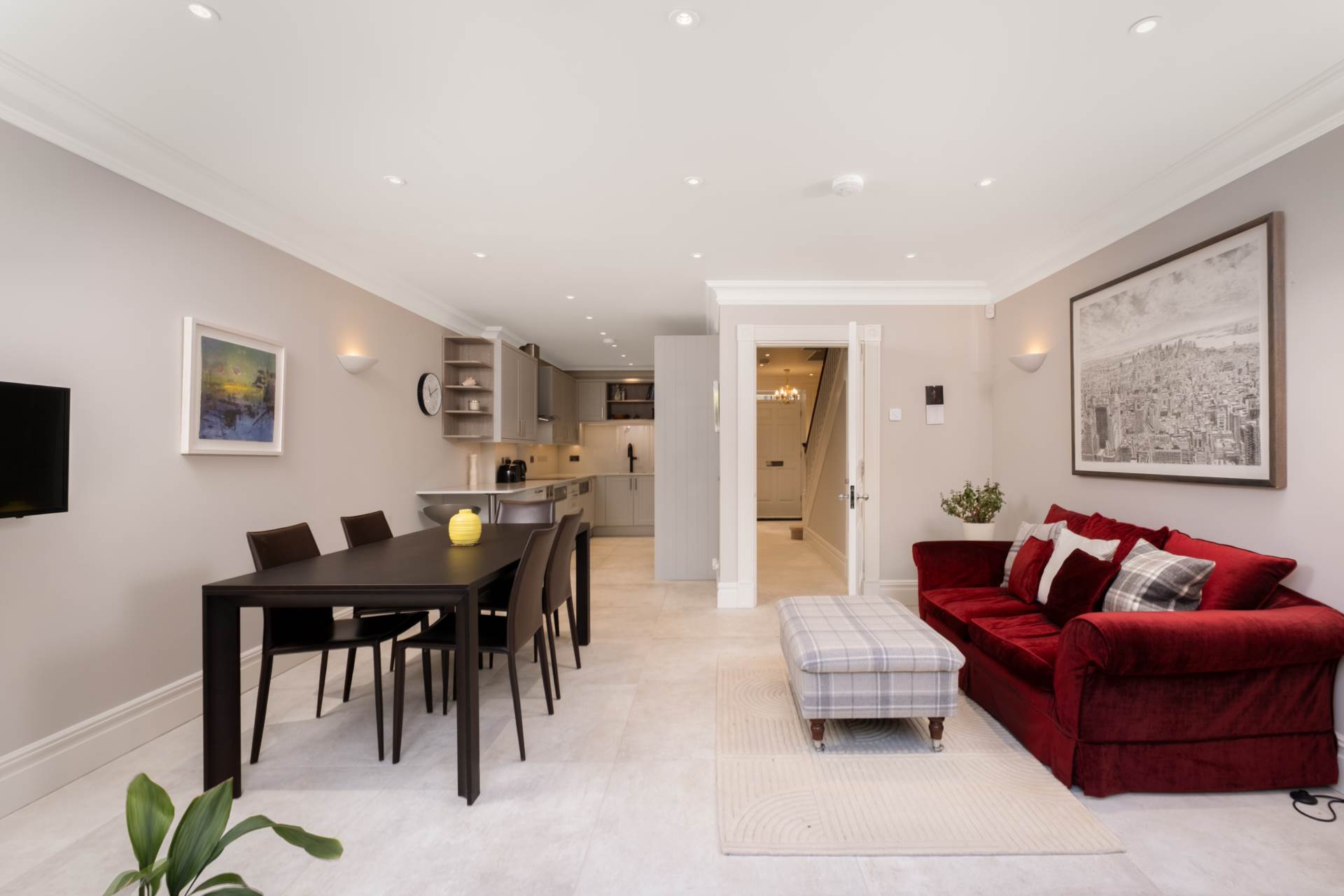 House Devonshire Place in City of Westminster