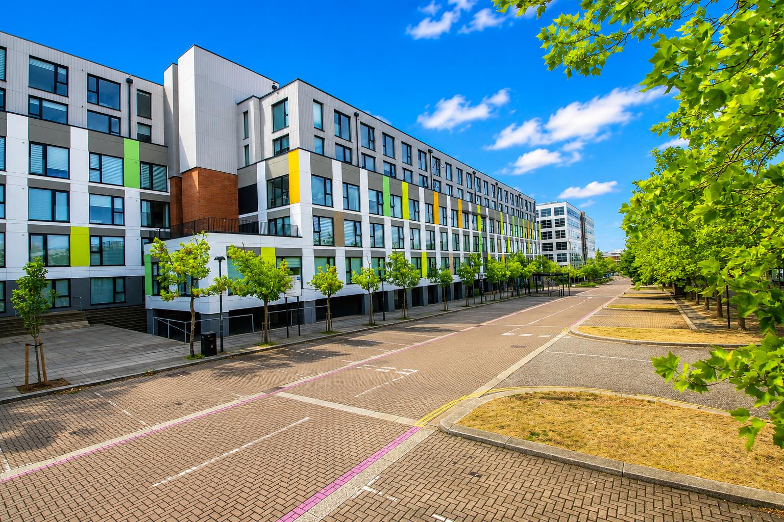 Flat Silbury Boulevard in Central Milton Keynes