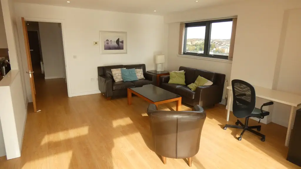 Flat Meadowside Quay Walk in Glasgow