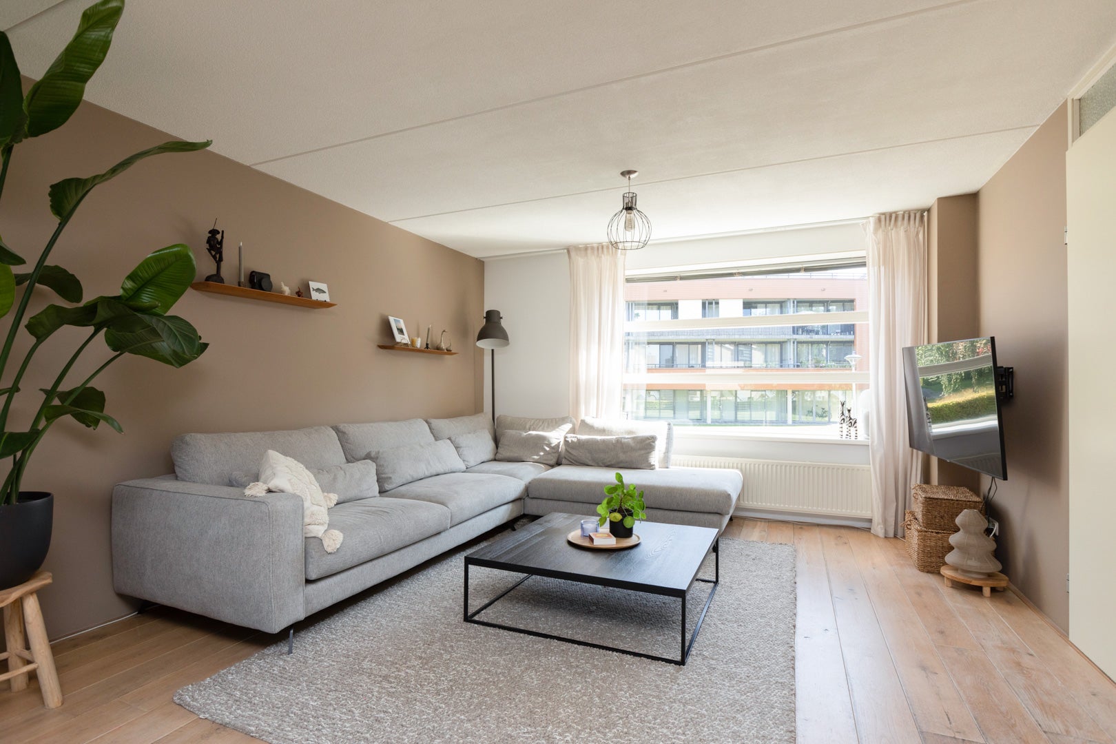 Tussenwoning te koop: Van Hessen Kasselstraat 10, Sneek