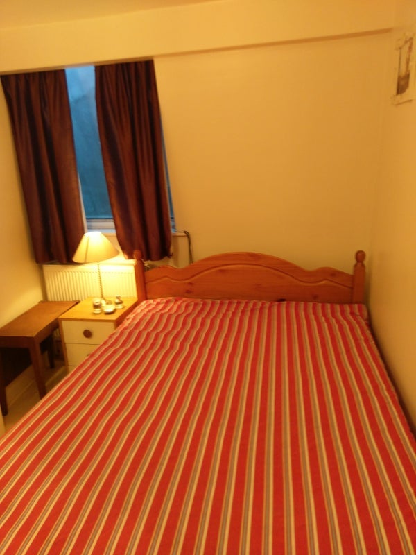 Room Brookhill Road in Greater London