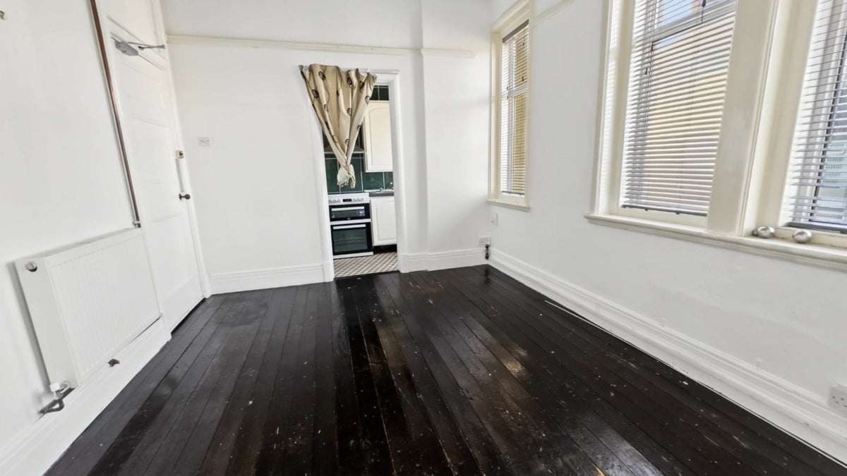 Flat Alexandra Road in Newport