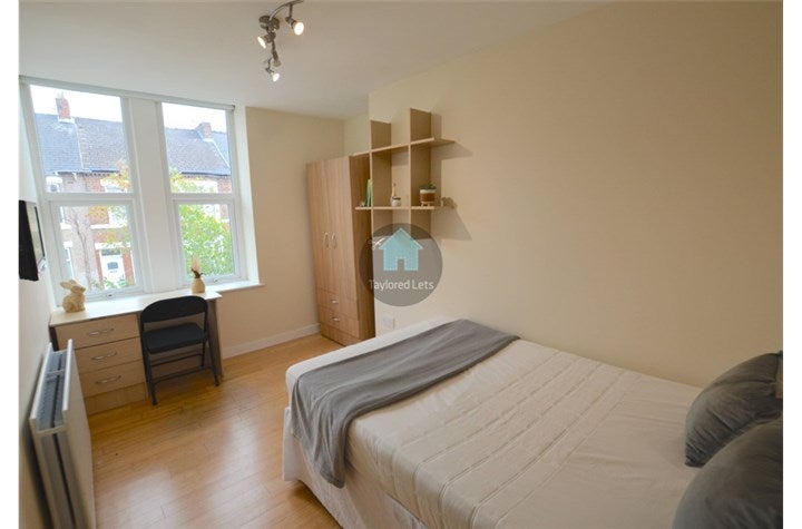 Flat Mowbray Street in Newcastle upon Tyne