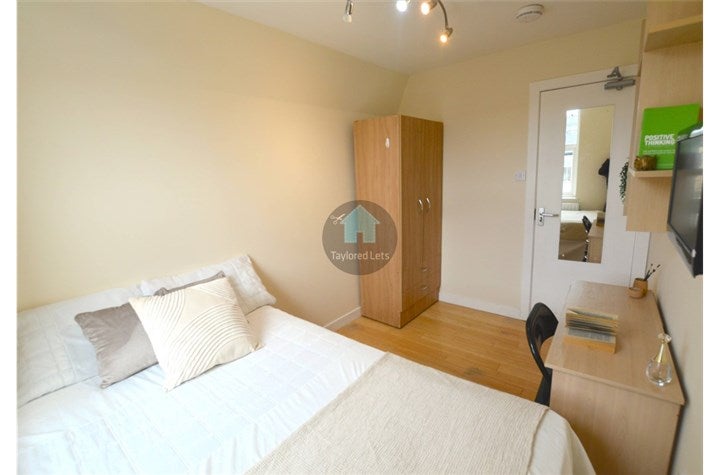 Flat Mowbray Street in Newcastle upon Tyne