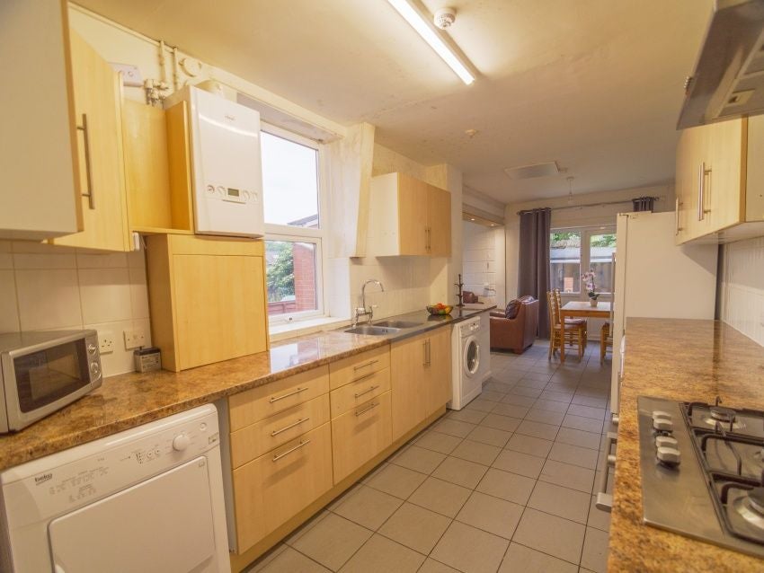 Room Holberry Gardens in Sheffield